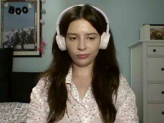 LariceHot webcam