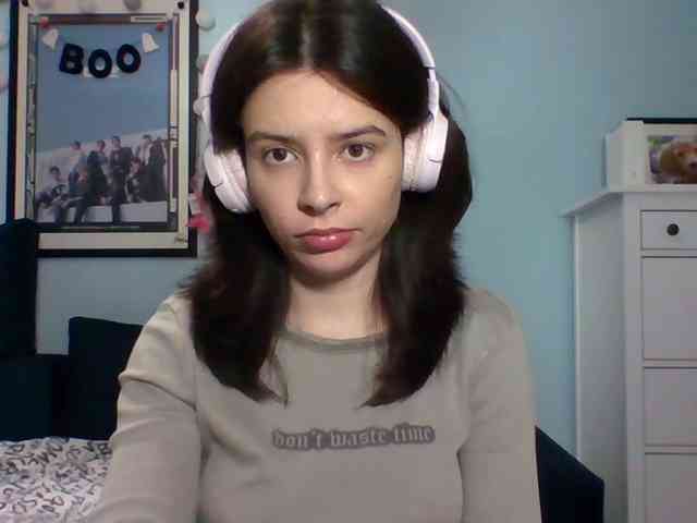 LariceHot webcam