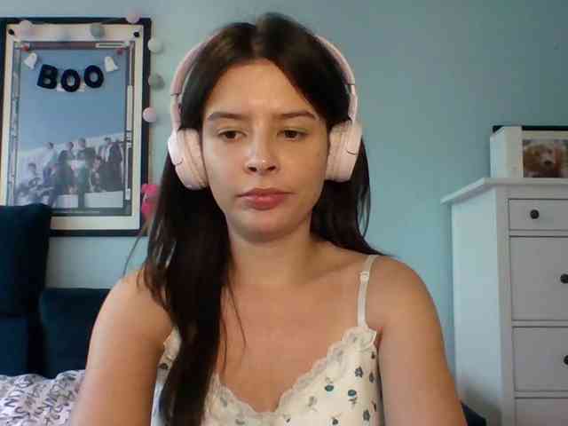 LariceHot webcam