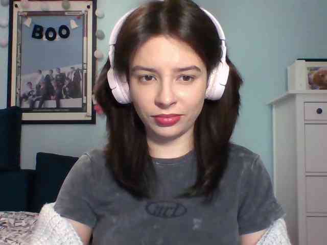 LariceHot webcam