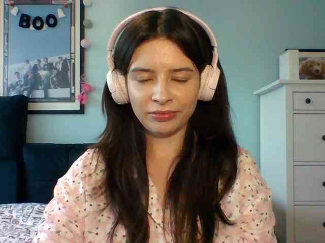 LariceHot webcam