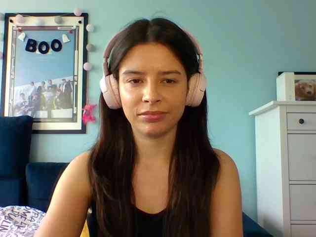 LariceHot webcam