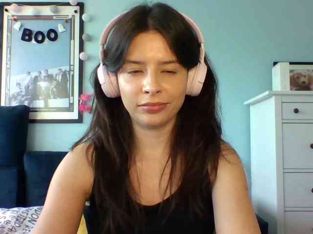 LariceHot webcam
