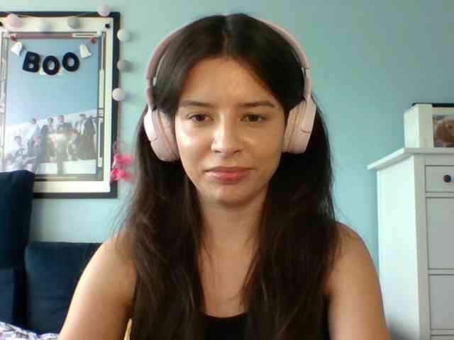 LariceHot webcam