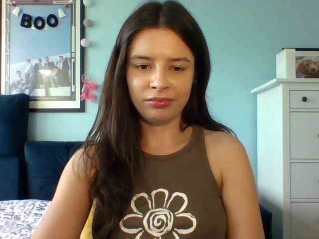 LariceHot webcam