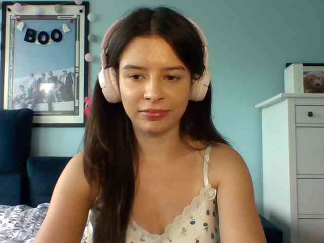 LariceHot webcam