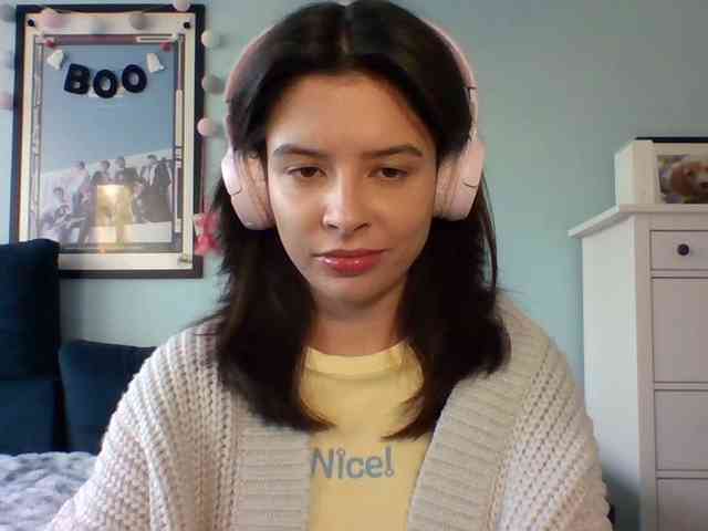 LariceHot webcam