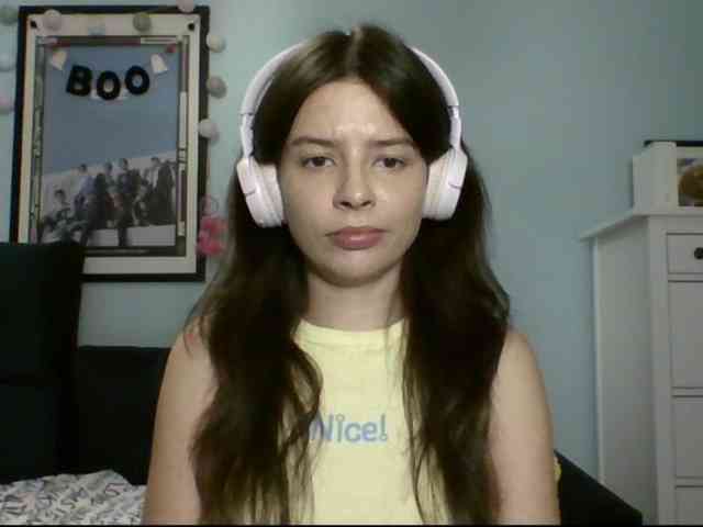 LariceHot webcam