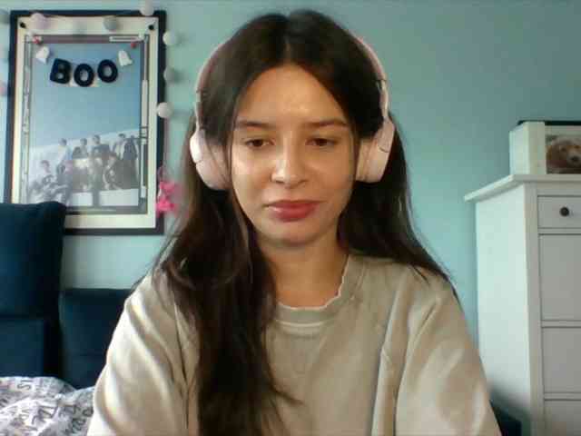 LariceHot webcam