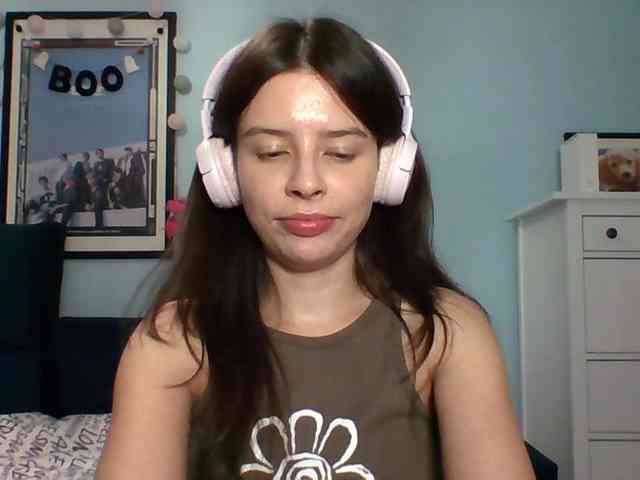 LariceHot webcam