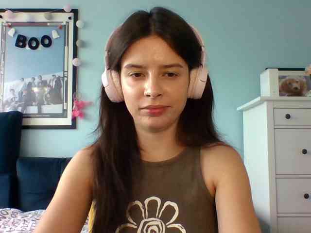 LariceHot webcam