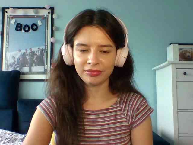 LariceHot webcam