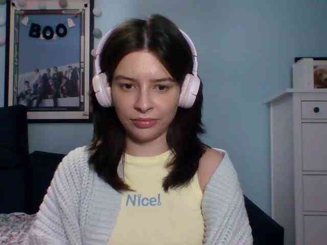 LariceHot webcam