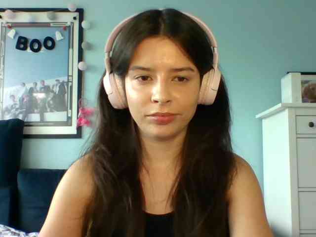 LariceHot webcam