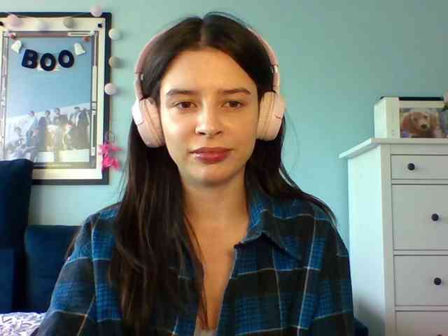 LariceHot webcam