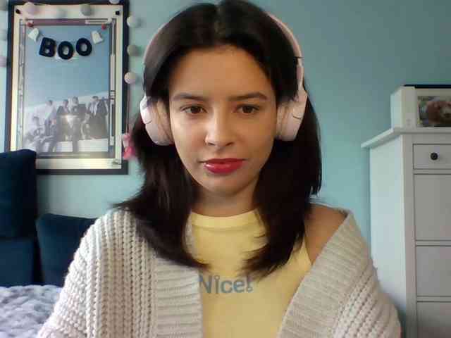 LariceHot webcam