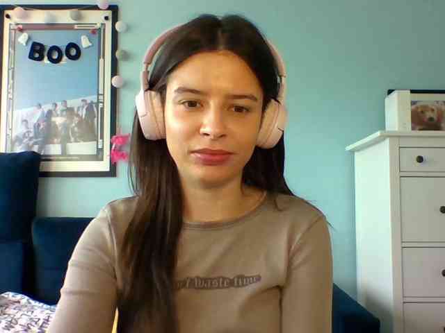LariceHot webcam