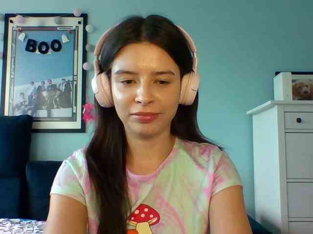 LariceHot webcam