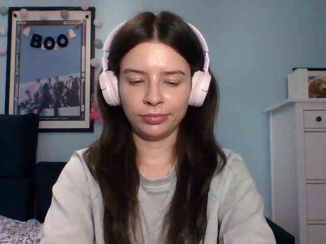 LariceHot webcam