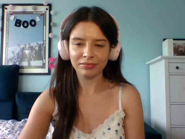 LariceHot webcam