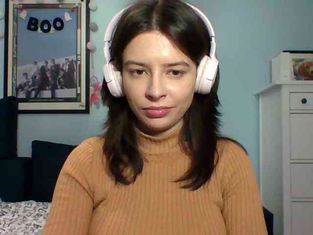 LariceHot webcam