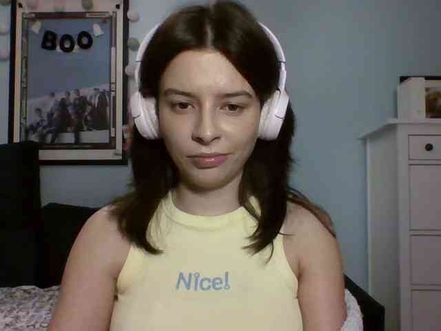 LariceHot webcam