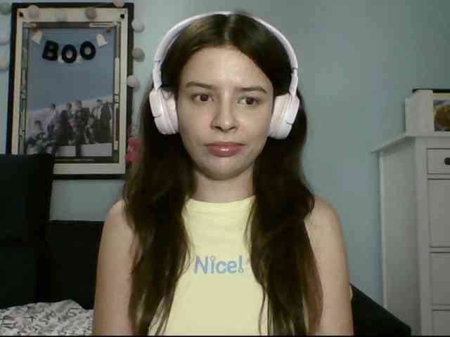 LariceHot webcam