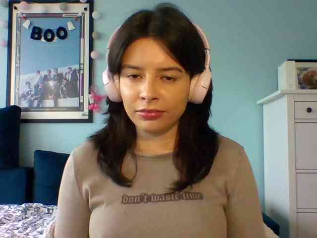 LariceHot webcam