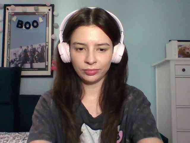 LariceHot webcam