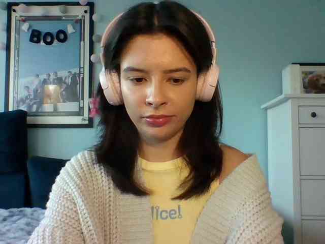 LariceHot webcam