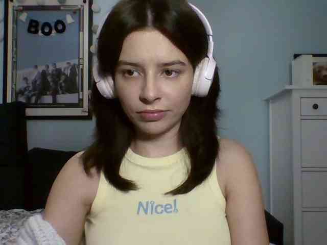 LariceHot webcam