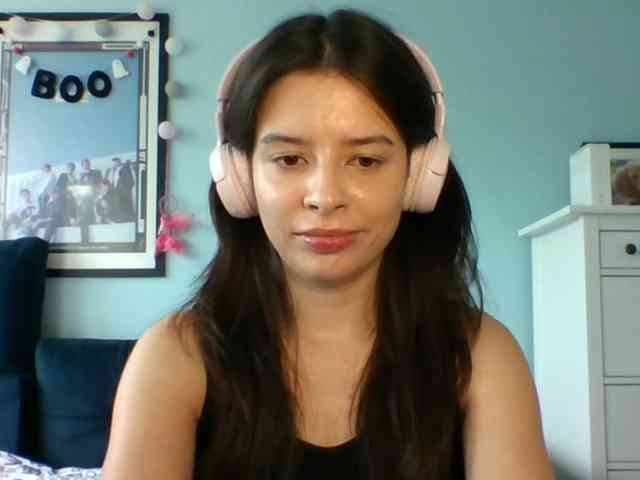 LariceHot webcam