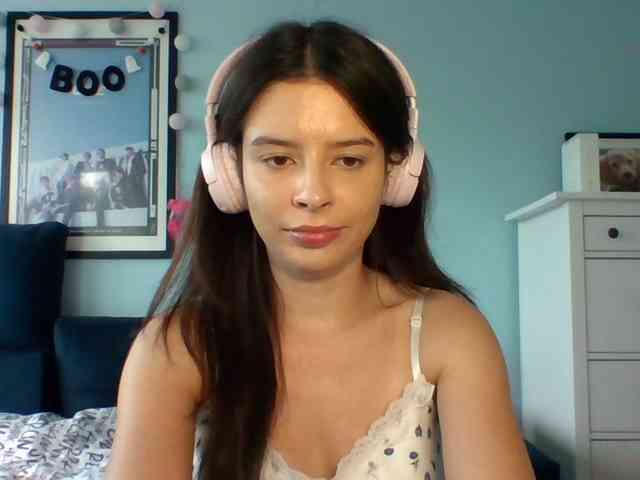 LariceHot webcam