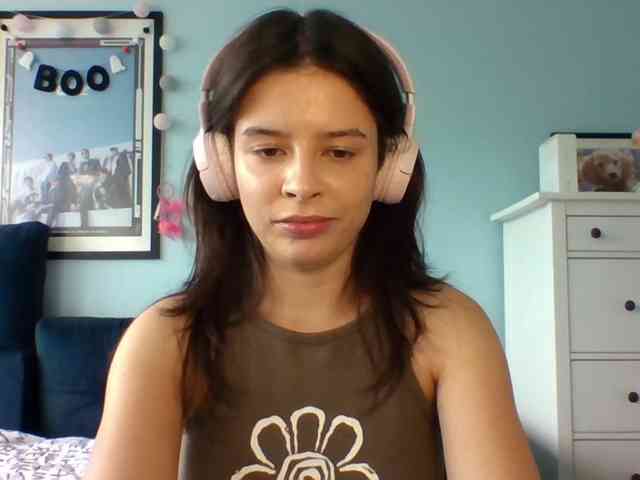 LariceHot webcam