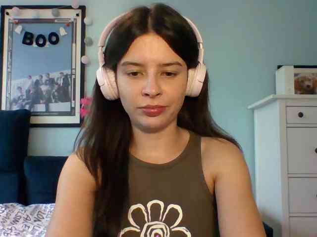 LariceHot webcam