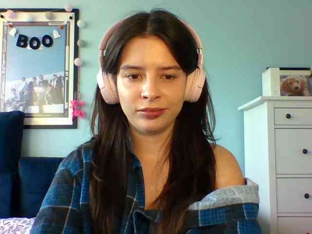 LariceHot webcam