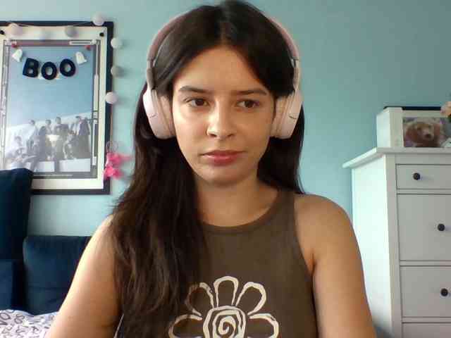 LariceHot webcam