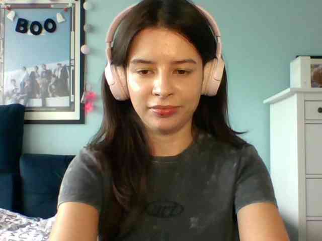 LariceHot webcam