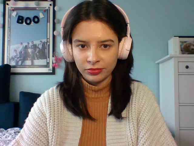 LariceHot webcam
