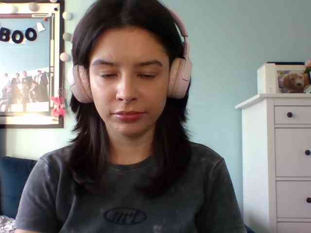 LariceHot webcam