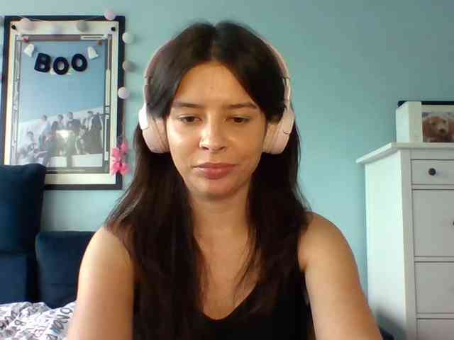 LariceHot webcam