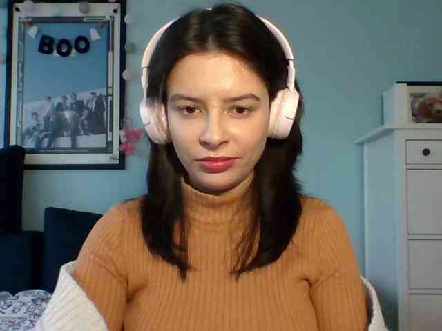 LariceHot webcam