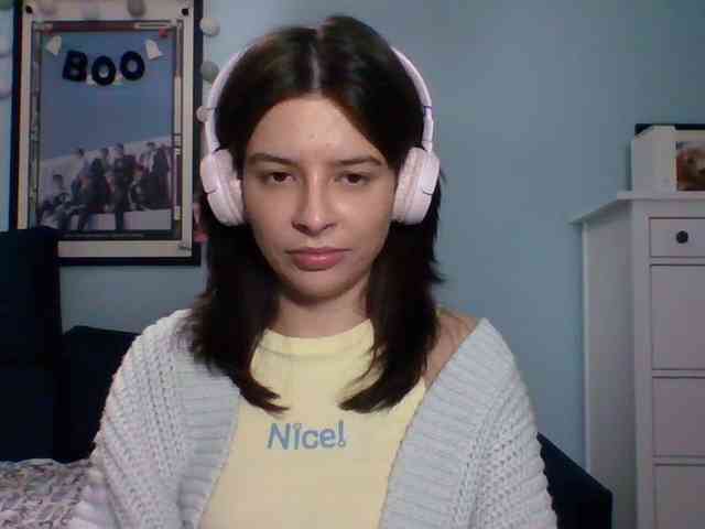 LariceHot webcam