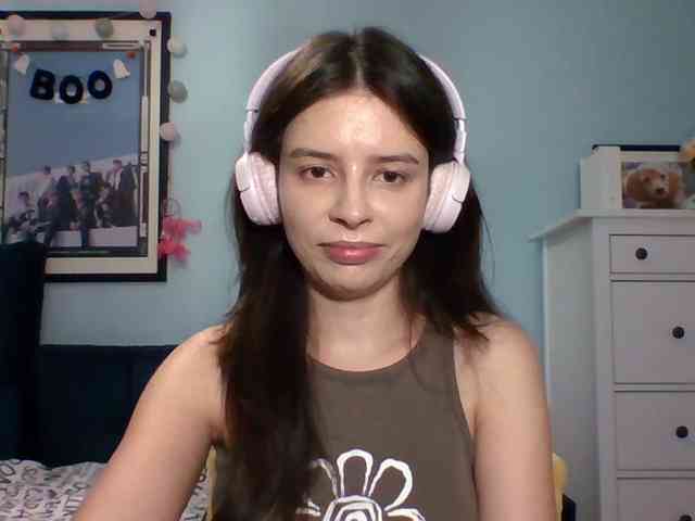 LariceHot webcam