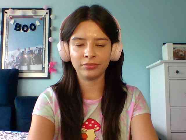 LariceHot webcam