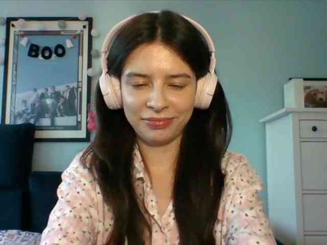 LariceHot webcam