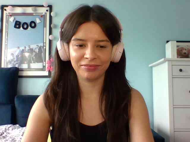 LariceHot webcam