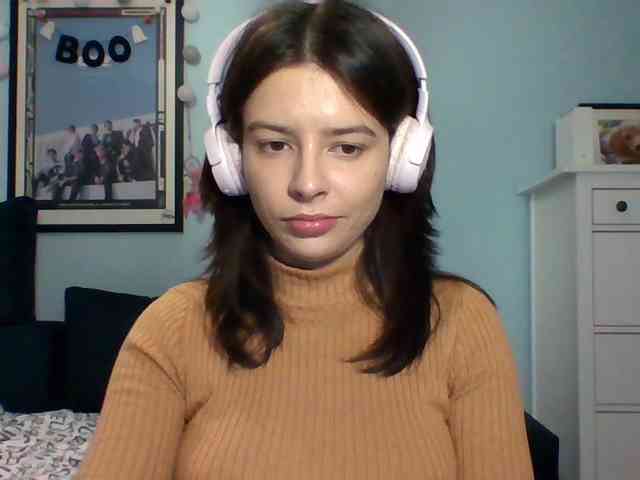 LariceHot webcam