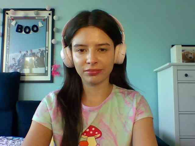 LariceHot webcam