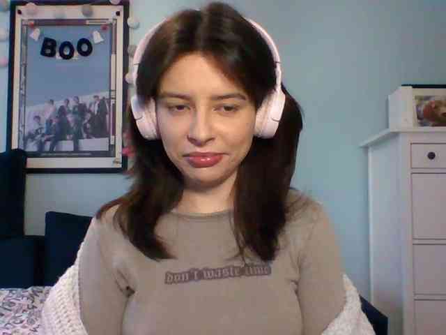 LariceHot webcam